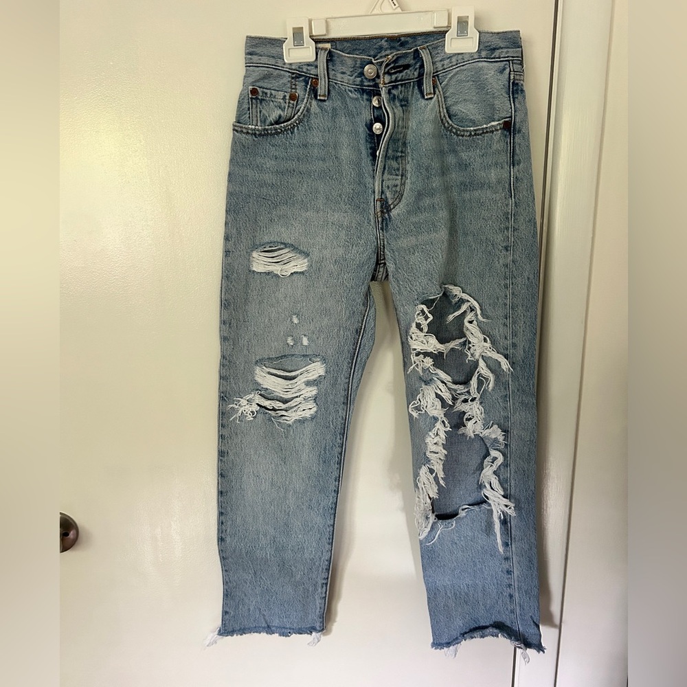 Levi ripped jeans
